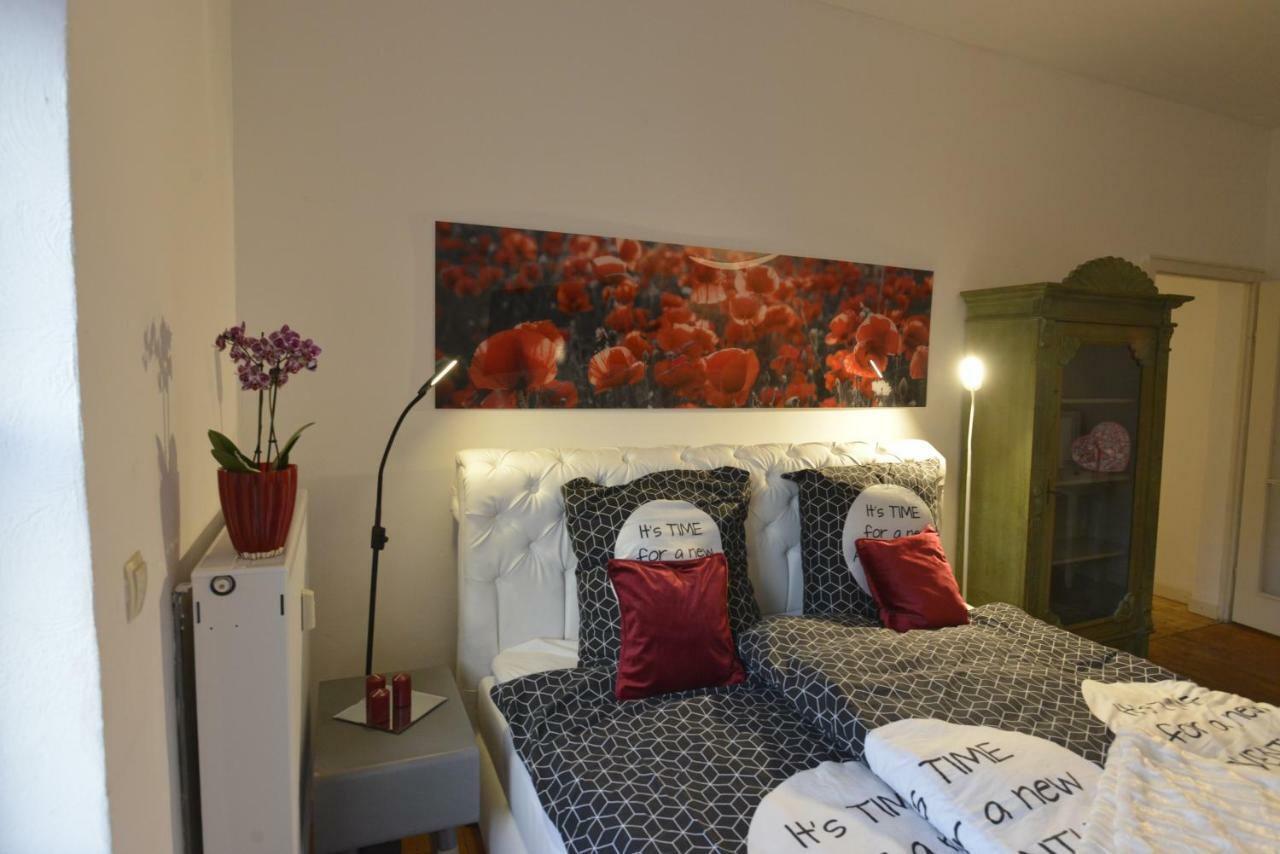 Kaiserliche Hofpost, Mit Whirlpool Und 2 Terrassen Schleiden Exterior foto